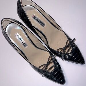 NWOB | Rialto | Black Pointed Toe High Heels with Bow | Size 8